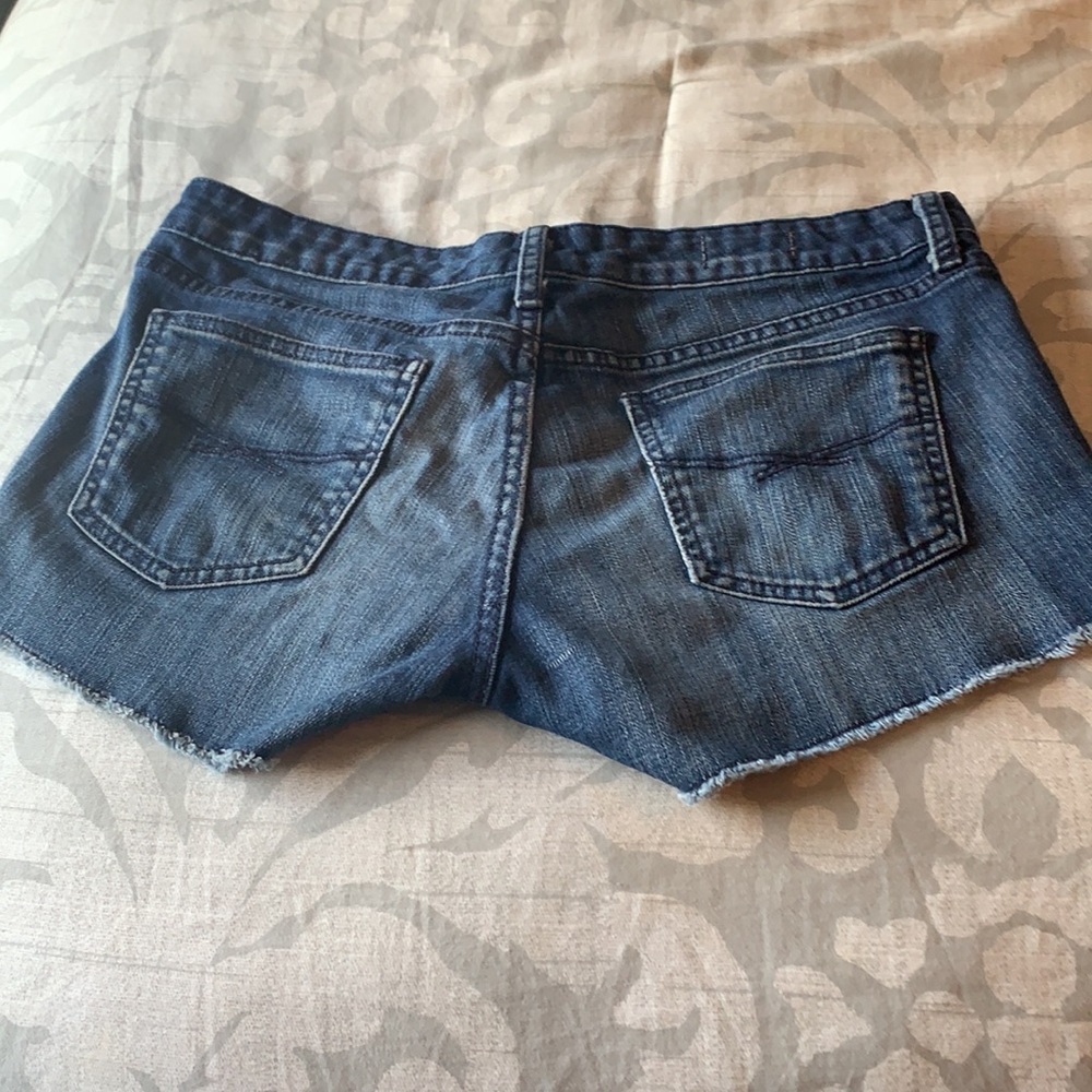 Gap cut offs - Picture 2 of 5